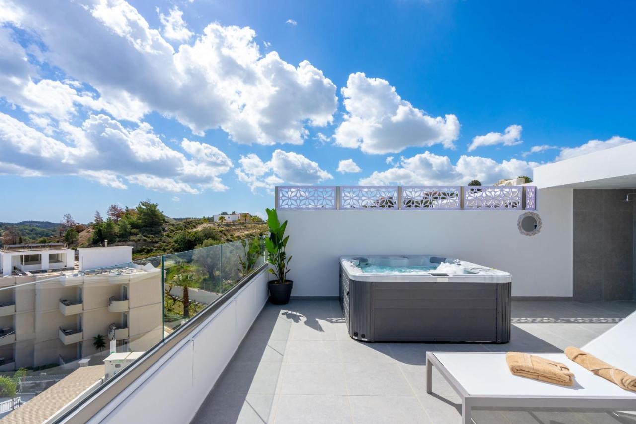 Superior Double with Rooftop Hot Tub